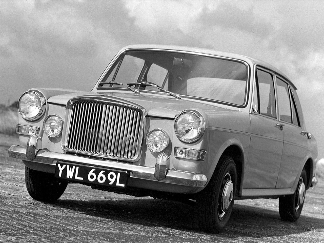 Vanden Plas Princess 1100/1300 (1963 – 1974) Review | Honest John